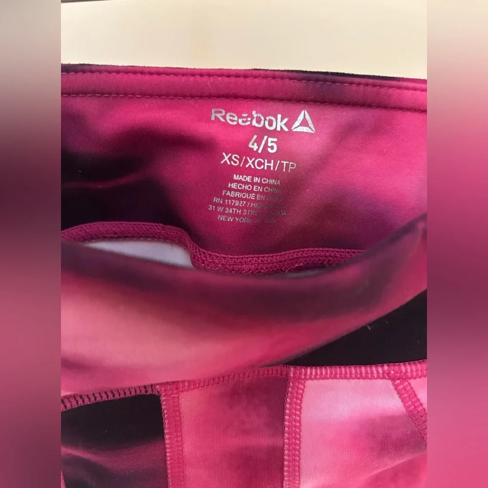 Reebok Tie-Dye Cropped Athletic Leggings | Girls XS(4/5) | Pink Active Bottoms